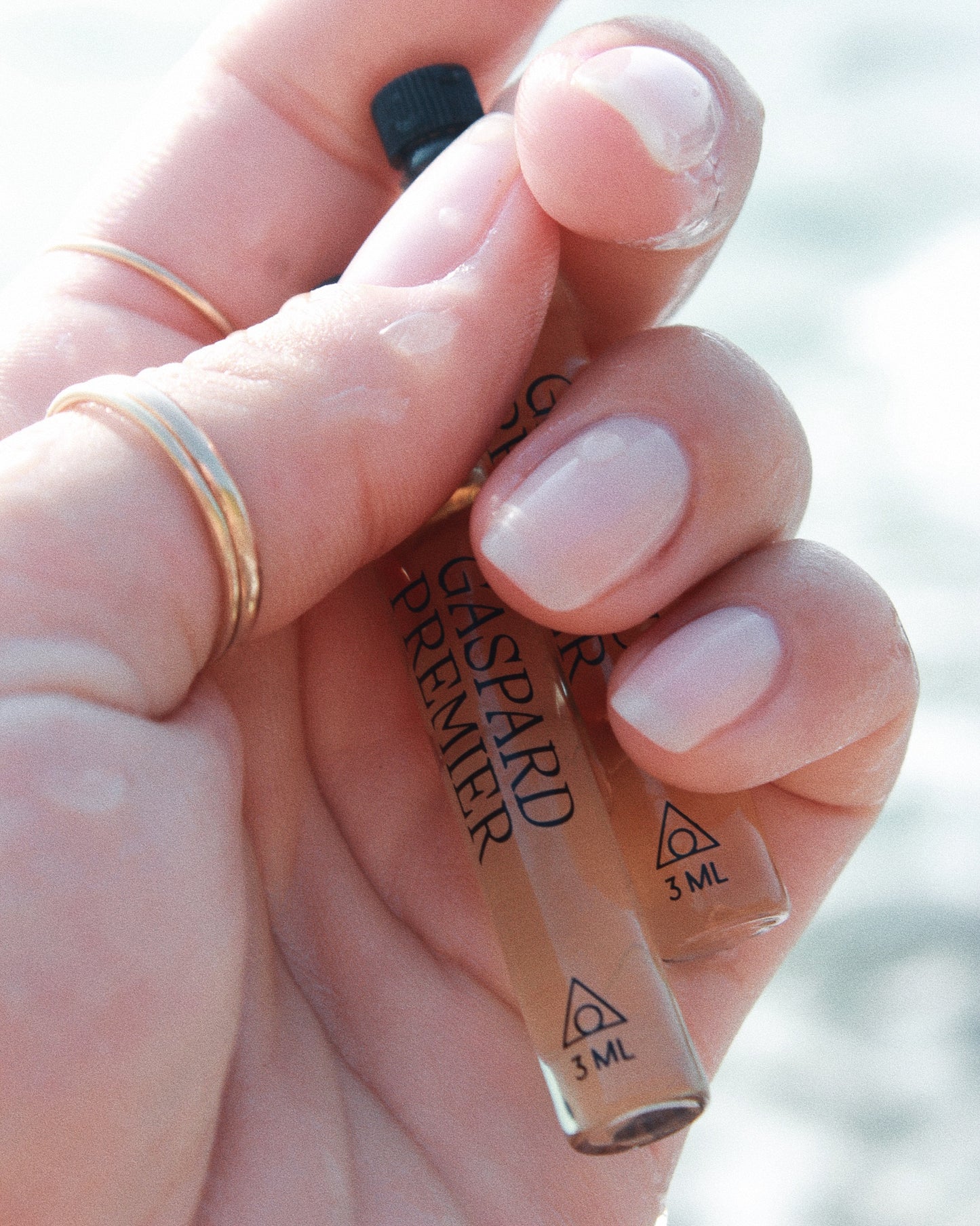 Pocket size wild perfume