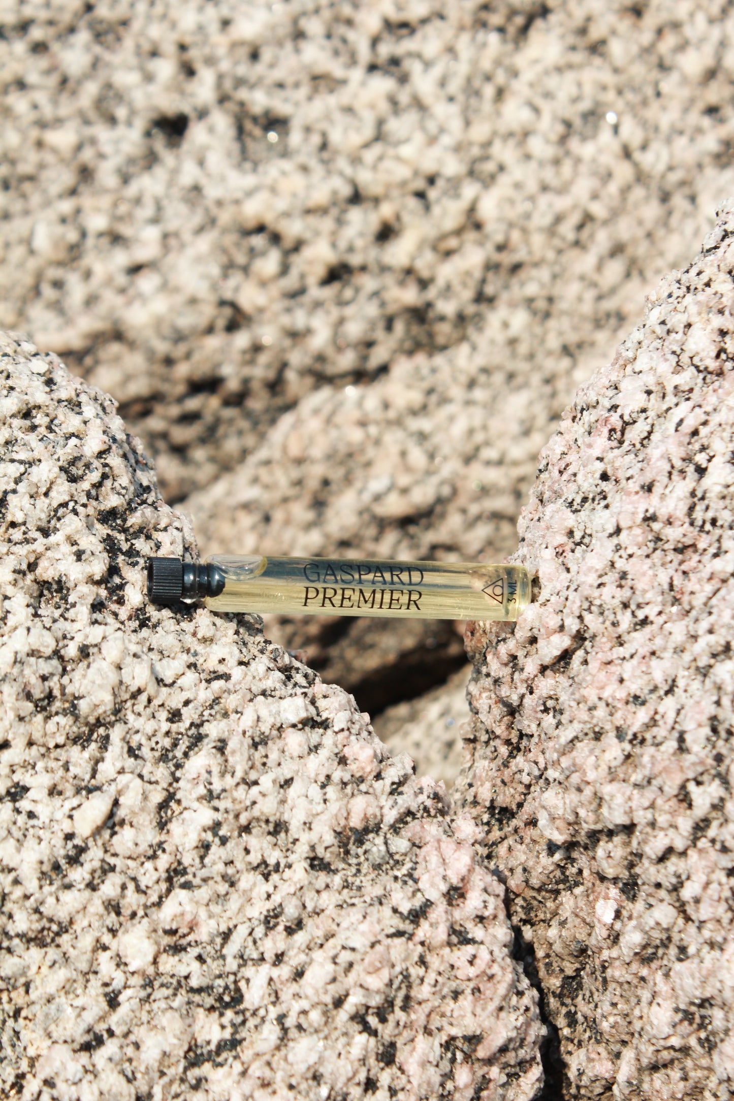 Pocket size wild perfume